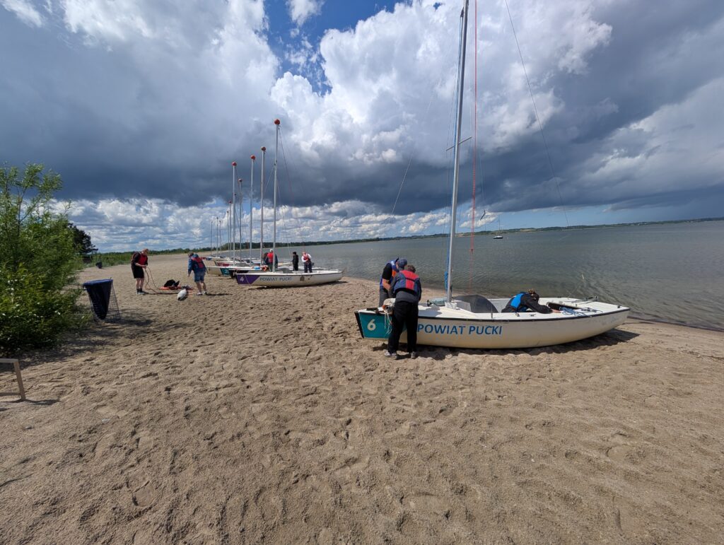 Segelboot bereitstellen gute Qualität